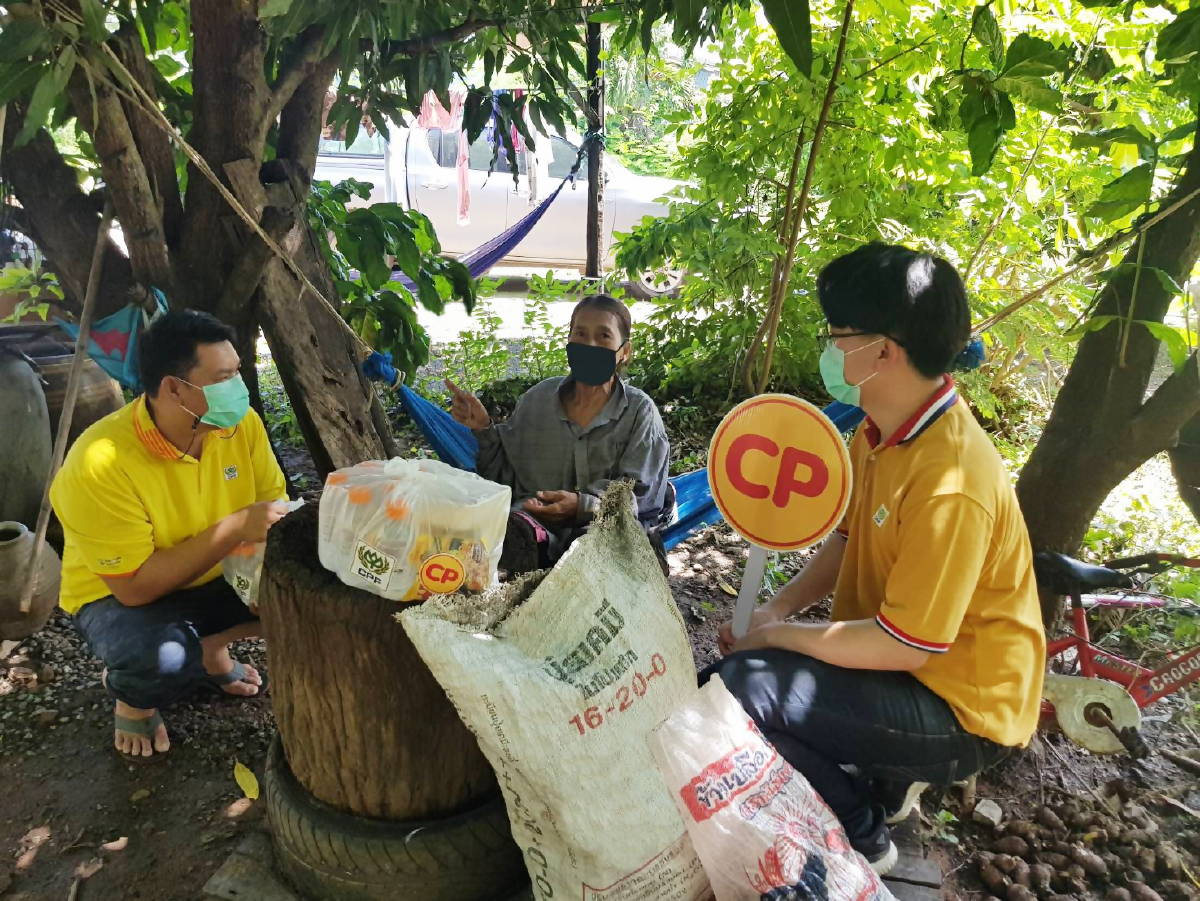 ซีพี-ซีพีเอฟระดมกำลังลงพื้นที่ส่งมอบอาหาร-น้ำดื่ม