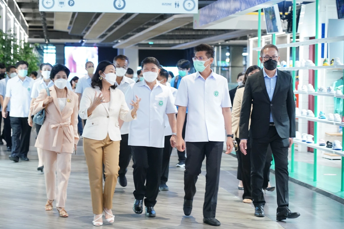 เซ็นทรัลเวิลด์ให้การต้อนรับกระทรวงสาธารณสุขและกรมอนามัย