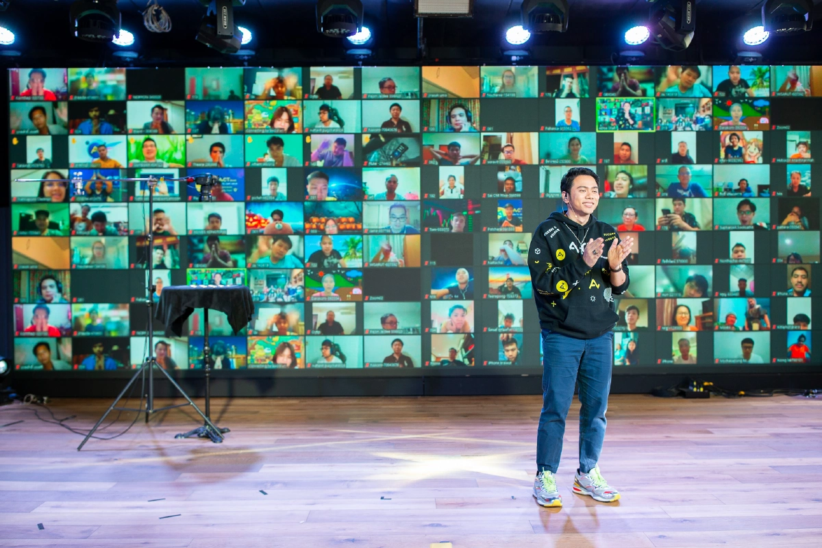 สุดฮือฮา!! เสื้อ ACT ราคากว่า 3.3 ล้านบาท แฟนคลับเหรียญ ACT ทุ่มประมูล