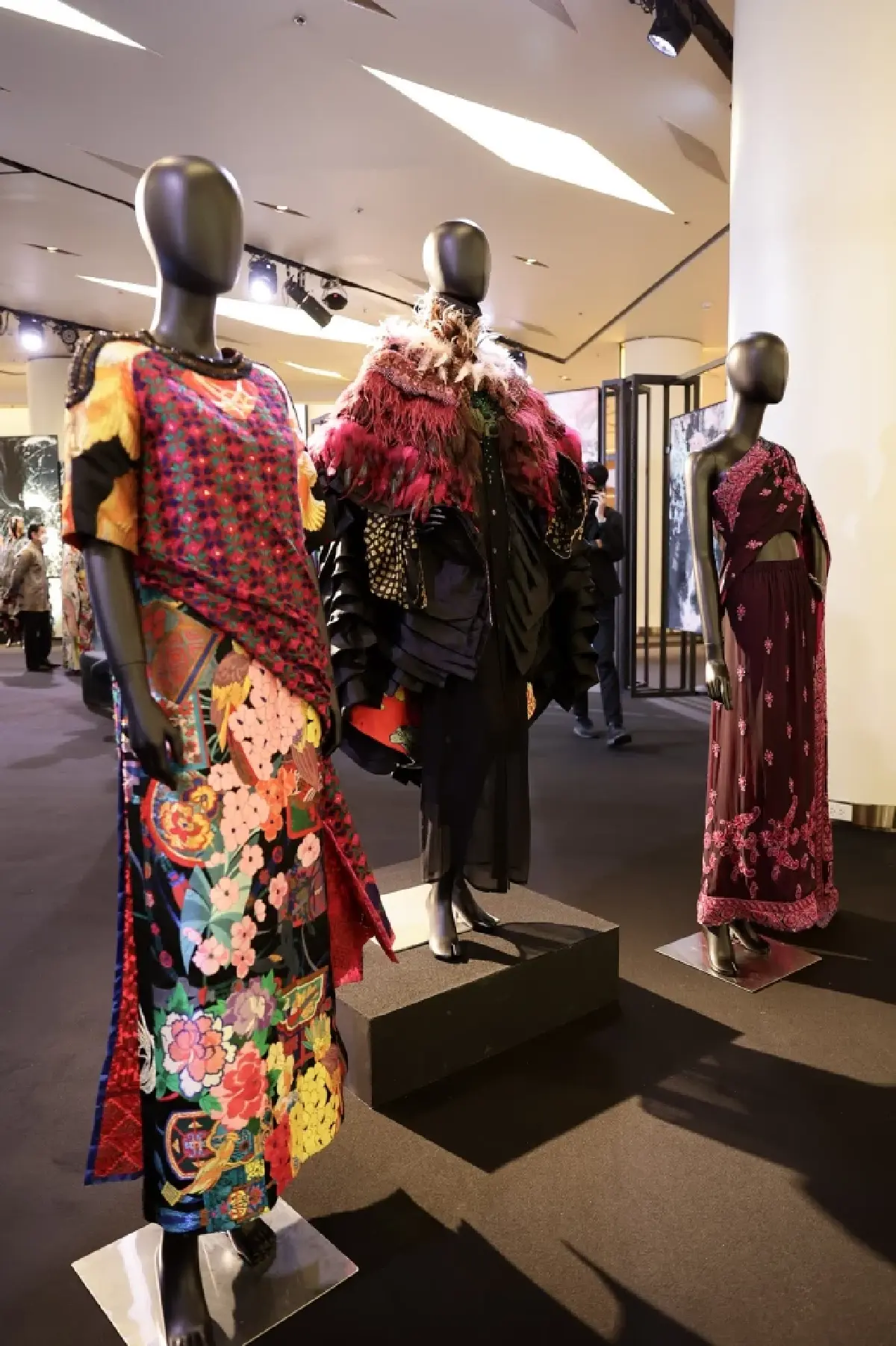 ชมนิทรรศการ “NAGARA Painting”  ฝีมือของ “นคร สัมพันธารักษ์”