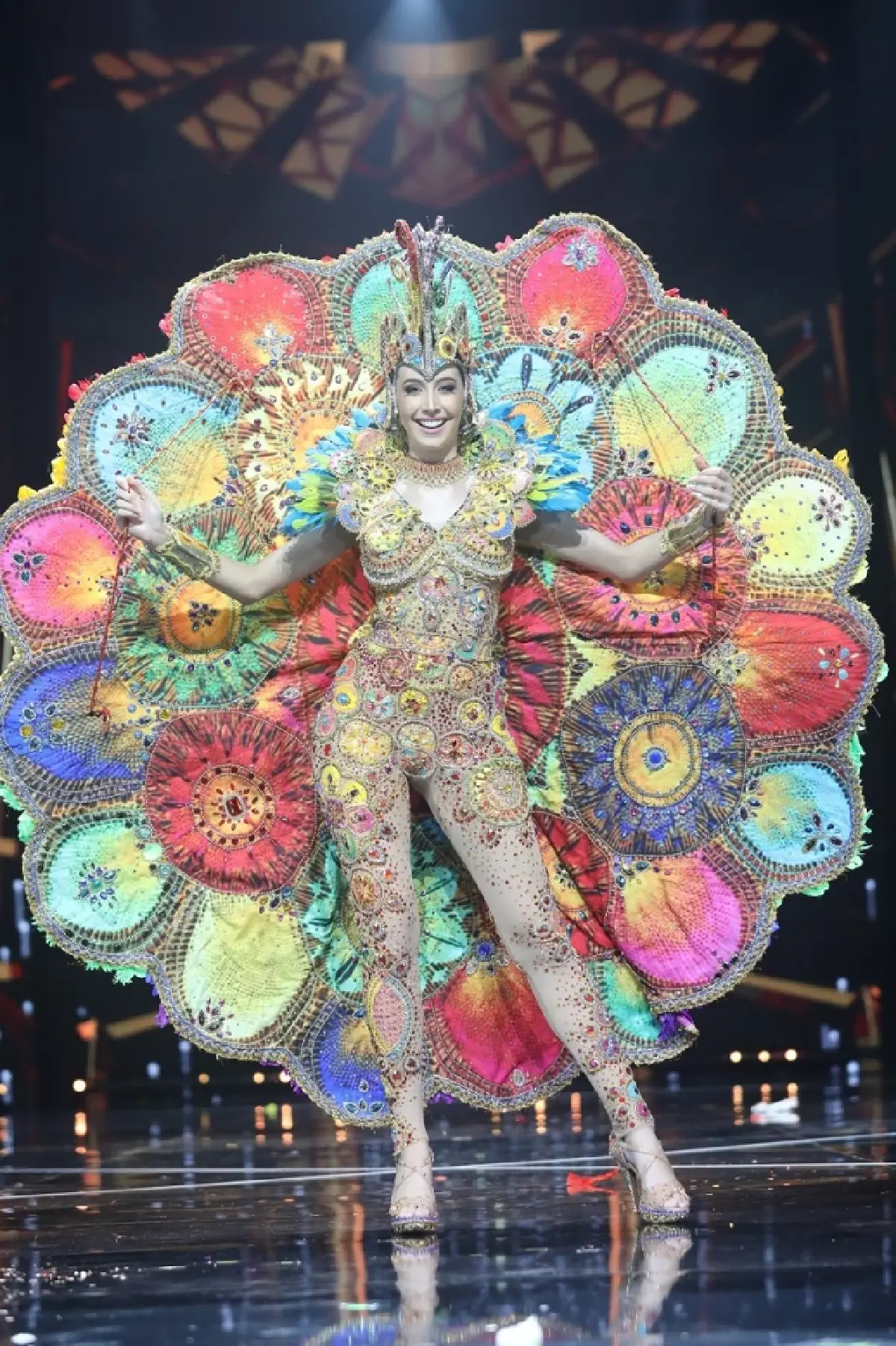 เปิดชุดประจำชาติ “มิสแกรนด์” ร่วมโหวตได้ทั่วโลก ก่อนประกาศผล