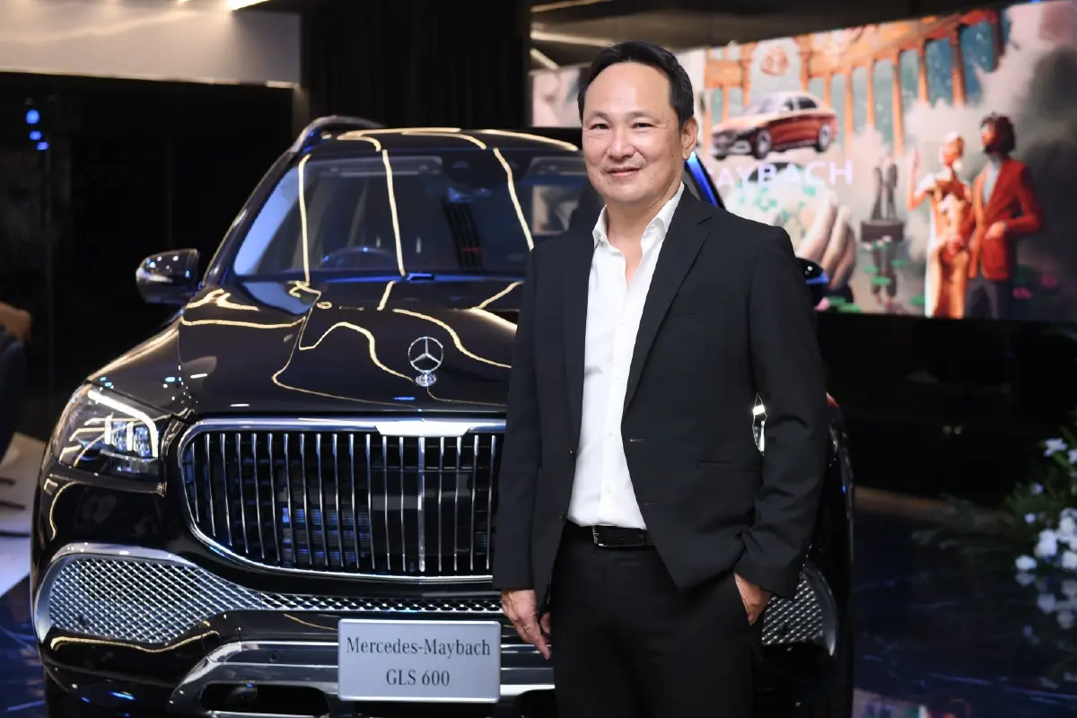 ‘เบนซ์ สตาร์แฟลก’ เติมเต็มไลฟ์สไตล์เหนือระดับ เปิดตัวโชว์รูมหรู