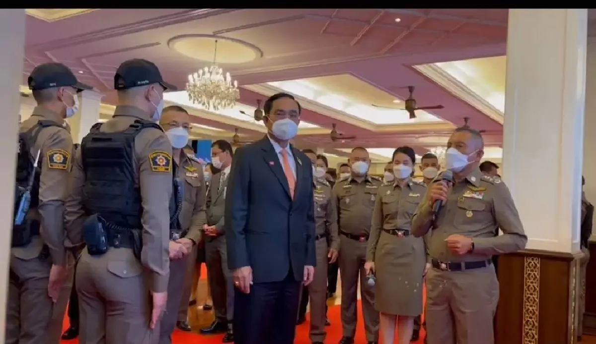 "นายกฯ" ถก ก.ตร. นัดสุดท้าย สรุปรายงานไล่ ตร.นอกแถวทั้งปี 250 นาย