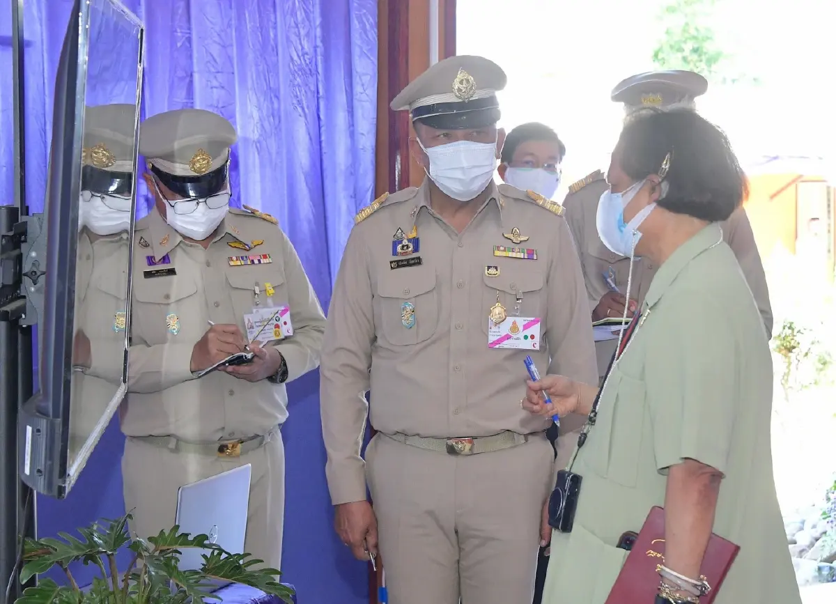 กรมสมเด็จพระเทพฯ เสด็จพระราชดำเนินไปทรงเยี่ยม และติดตามการดำเนินงานโครงการพระราชดำริ โรงเรียนบ้านแม่หลุย จ.แม่ฮ่องสอน