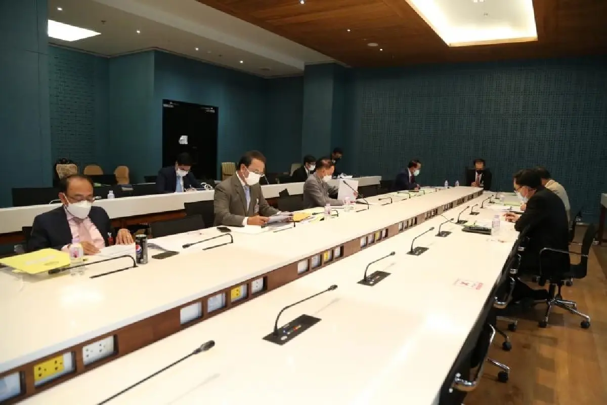 จุดต่าง 2 ร่าง “กติกาเลือกตั้ง”  ชนวนแตกหัก “พรรคร่วม”