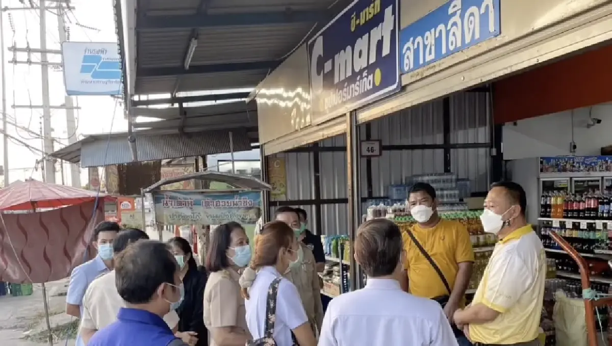 สั่งปิดตลาดนาบุญ อ.สีดา 3 วัน หวั่นแม่ค้าขนมหวานเป็นคลัสเตอร์ 