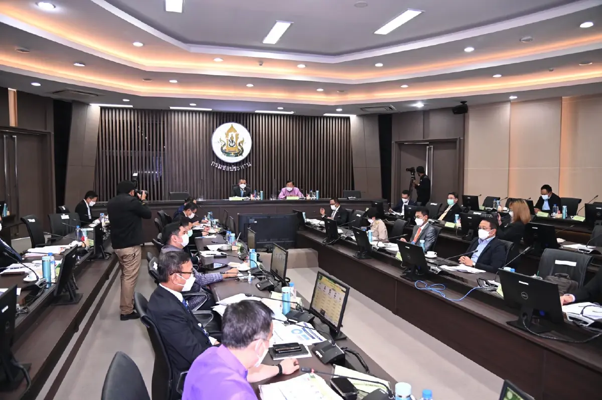 "เฉลิมชัย" นำทีมแจงงบฯปี 66 มุ่งพัฒนาชีวิต สร้างรายได้สู่ครัวเรือนเกษตรกร
