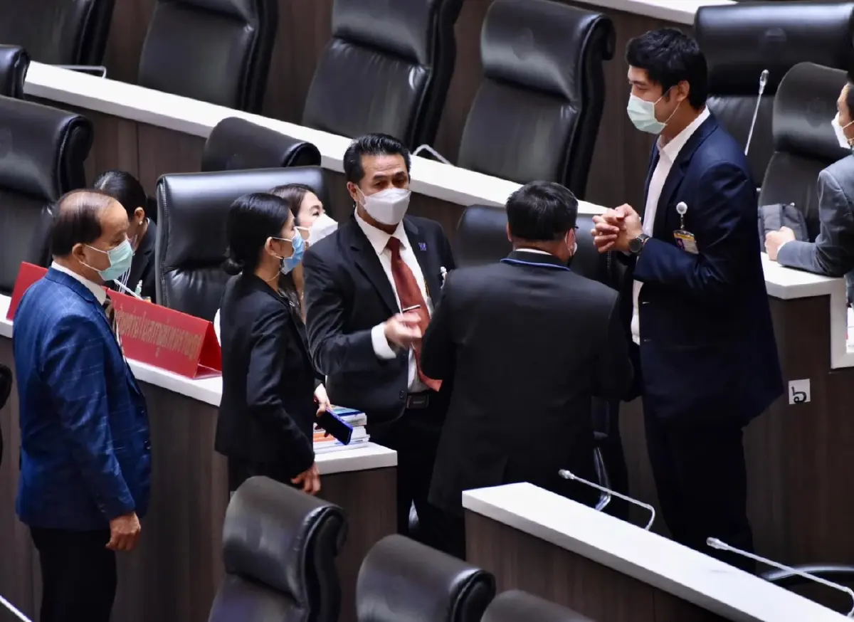 อภิปรายทั่วไป ไม่ลงมติ วัดพลัง “รัฐบาล-พรรคร่วม” 