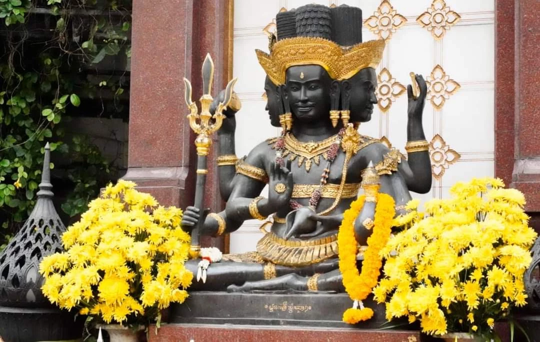 6 สถานที่ไหว้ "ขอพรความรัก" รับ "วาเลนไทน์" โดย อาจารย์ มนัสกวิญ ชางประยูร