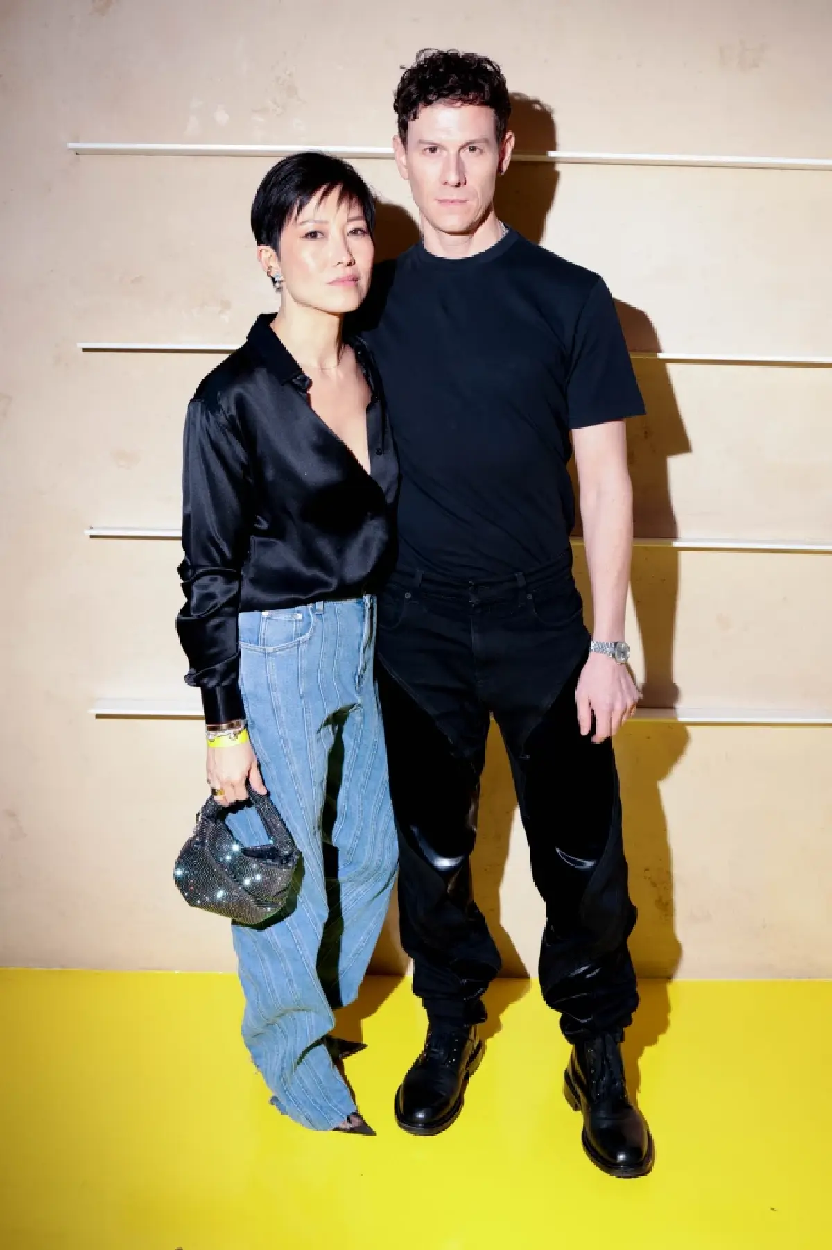 เปิดตัวแคมเปญการคอลลาบอเรชั่นพิเศษ JIMMY CHOO / MUGLER