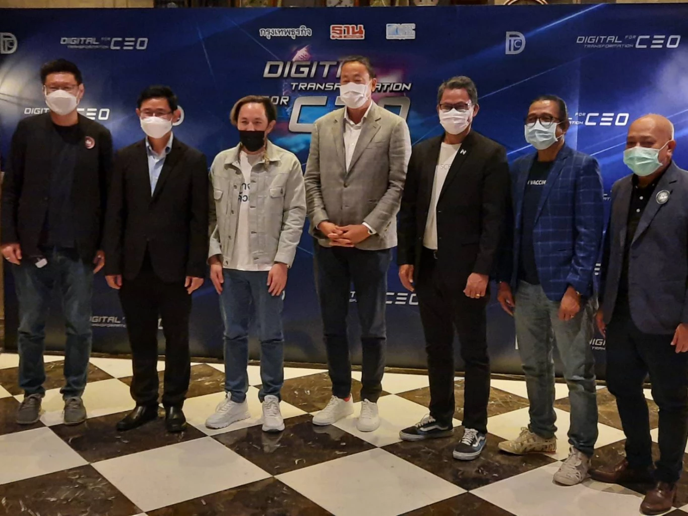 ปตท. ย้ำนักธุรกิจไทยต้องปรับตัว แนะใช้เทคโนโลยีเปลี่ยนวิกฤตเป็นโอกาส