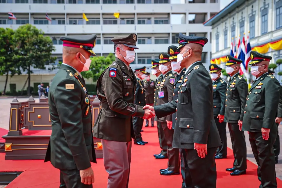 ผบ.ทบ. ต้อนรับ ผบ.กองกำลังทางบกสหรัฐฯ ภาคพื้นแปซิฟิก สานสัมพันธ์งานมั่นคง