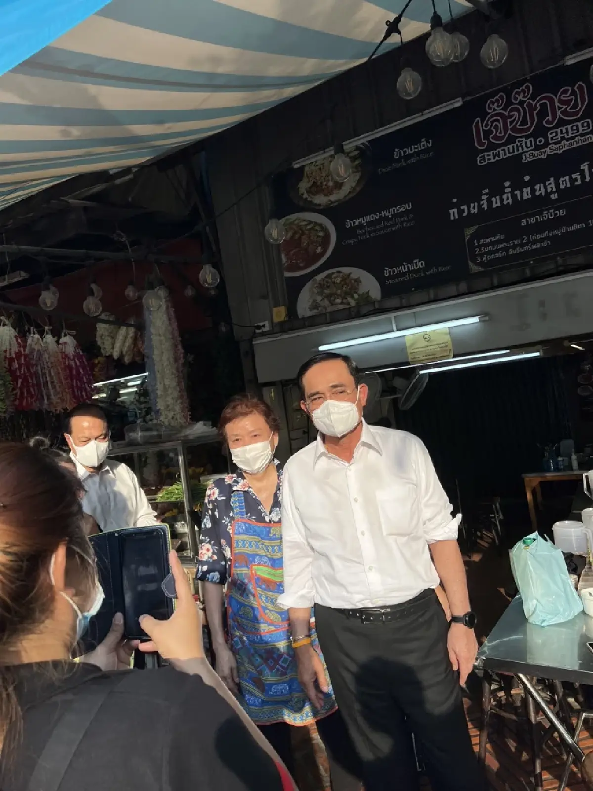 "2ป." ลงพื้นที่ "คลองโอ่งอ่าง" เช็กเรตติ้ง โว ผลงานรัฐบาล ที่โลกยอมรับ