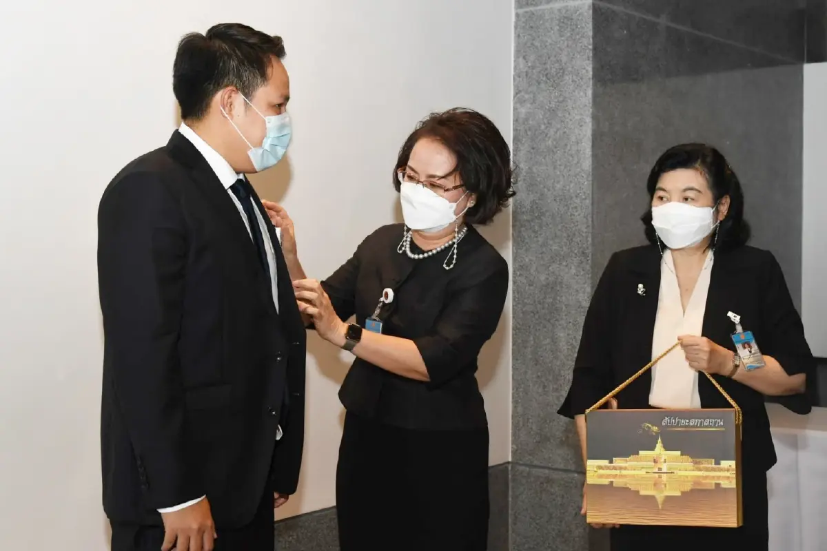 "อิสรพงษ์" ส.ส.ชุมพร รายงานตัวต่อสภา  หลังคว้าชัยเลือกตั้งซ่อมชุมพร