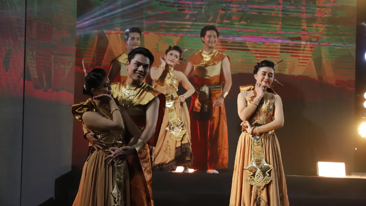 "สุวัจน์" เปิดงานประกวด "มิสนอร์ทอีส ไทยแลนด์ 2022" ส่งเสริมท่องเที่ยวอีสาน