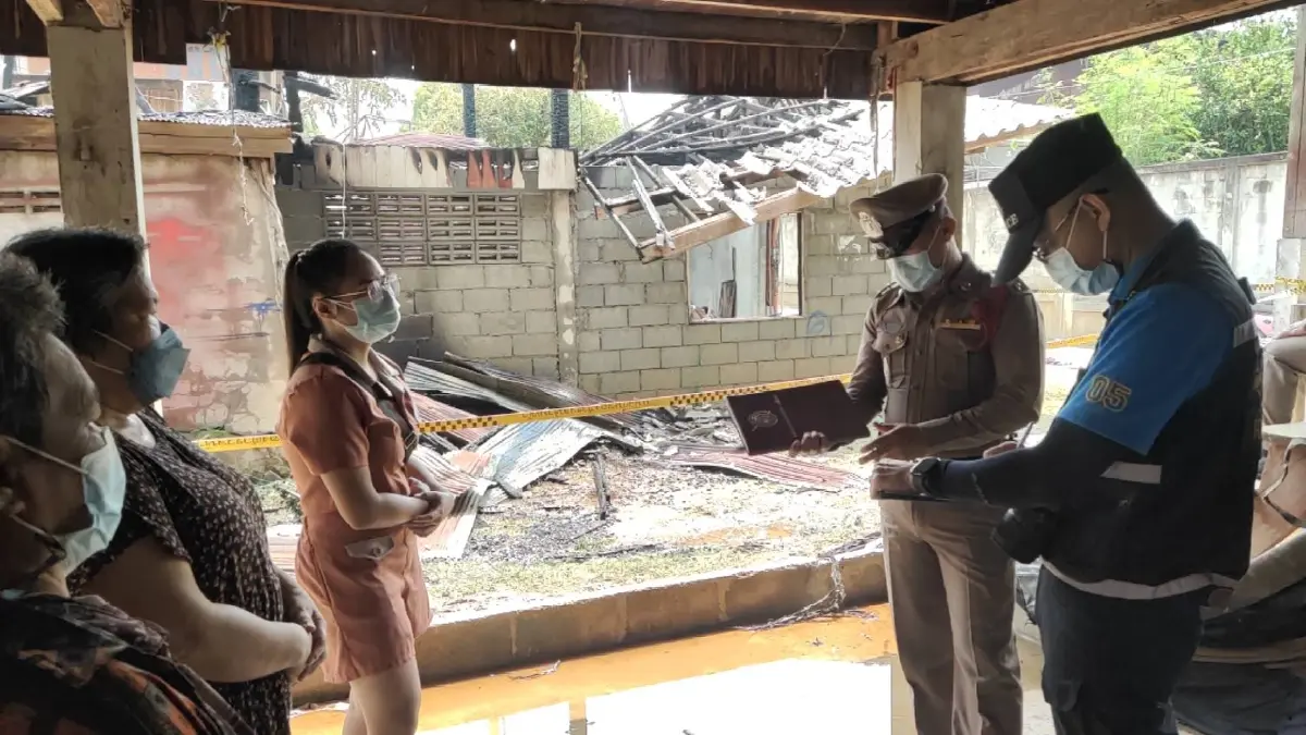 2 พี่น้องทะเลาะเดือด ก่อนไฟไหม้บ้านวอดทั้งหลัง