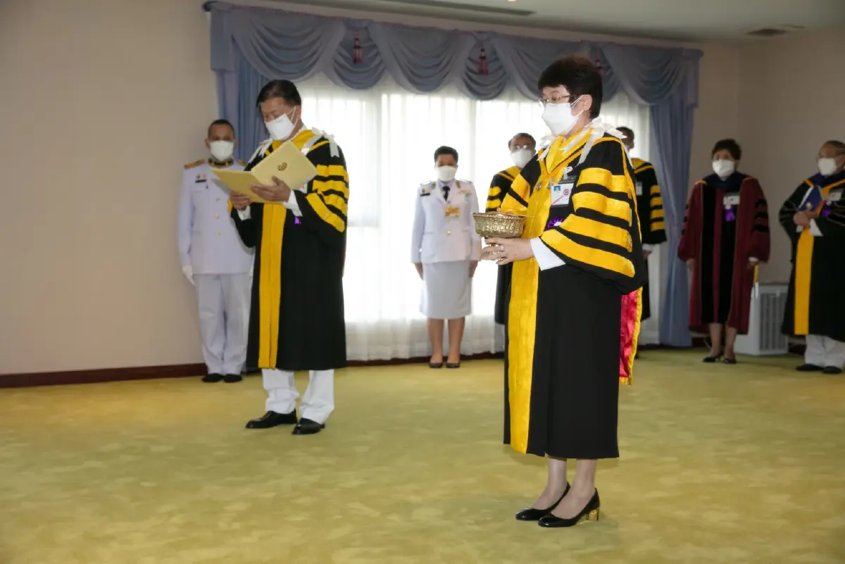 กรมสมเด็จพระเทพฯ เสด็จฯ พระราชทานปริญญาบัตรบัณฑิตนิด้า ครั้งที่ 41