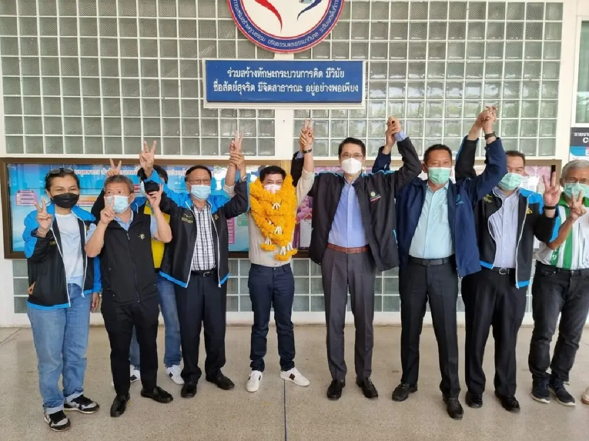 “องอาจ” อ้อนชาวโพธาราม-จอมบึง เทคะแนน "สจ.เส็ง" มั่นใจปชป.กำชัยศึกราชบุรี