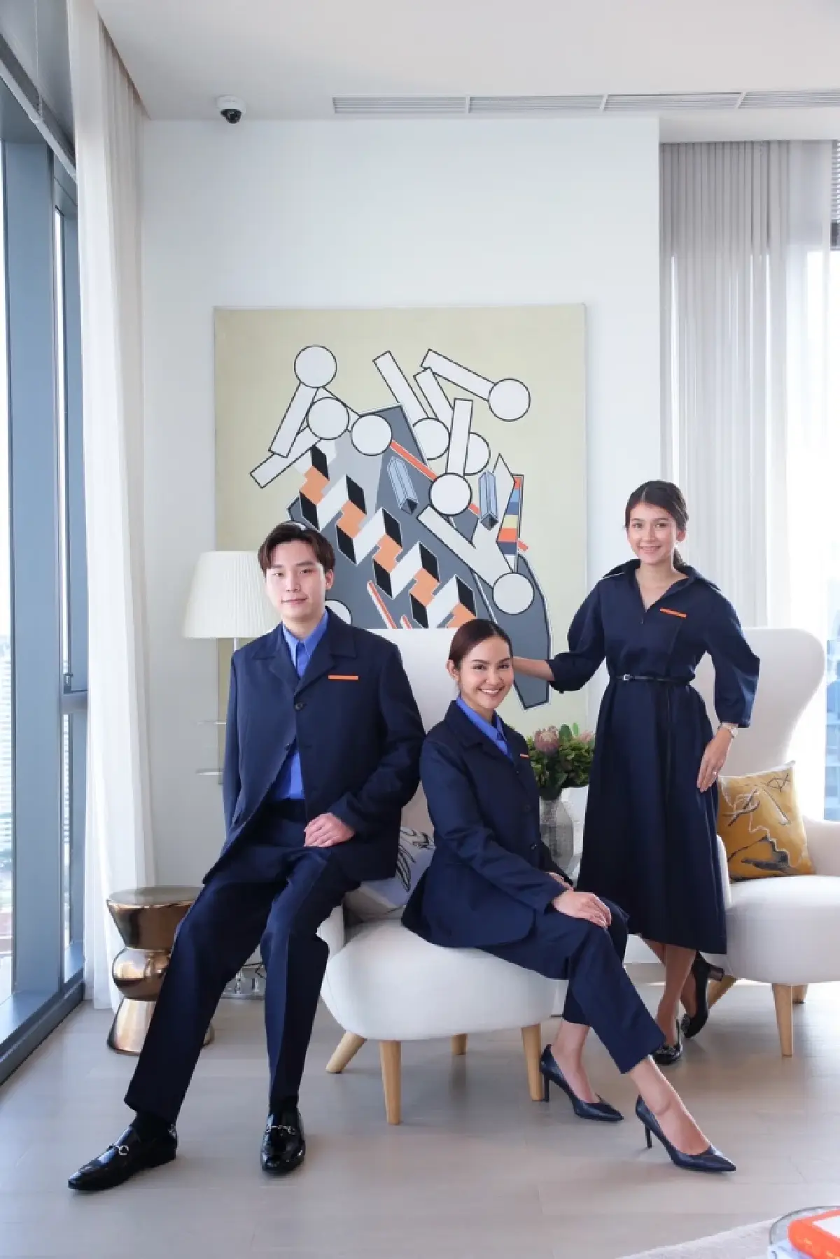 “แสนสิริ” ร่วมกับ “VVON SUGUNNASIL” เผยโฉม “YOUniform” ยูนิฟอร์มพนักงานขายใหม่
