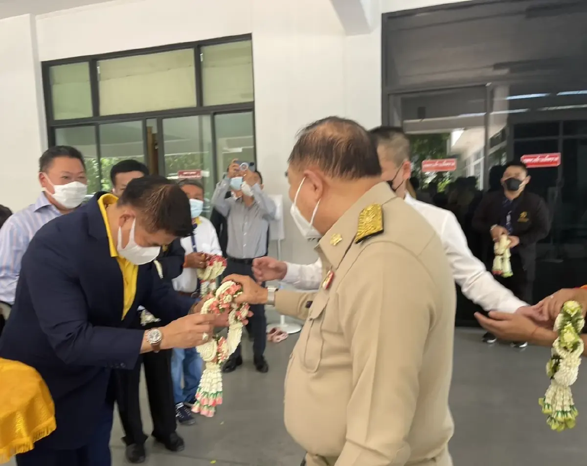 "ประวิตร" อวยพร "พรรคเศรษฐกิจไทย" ขอให้ สำเร็จในการ"เลือกตั้ง"