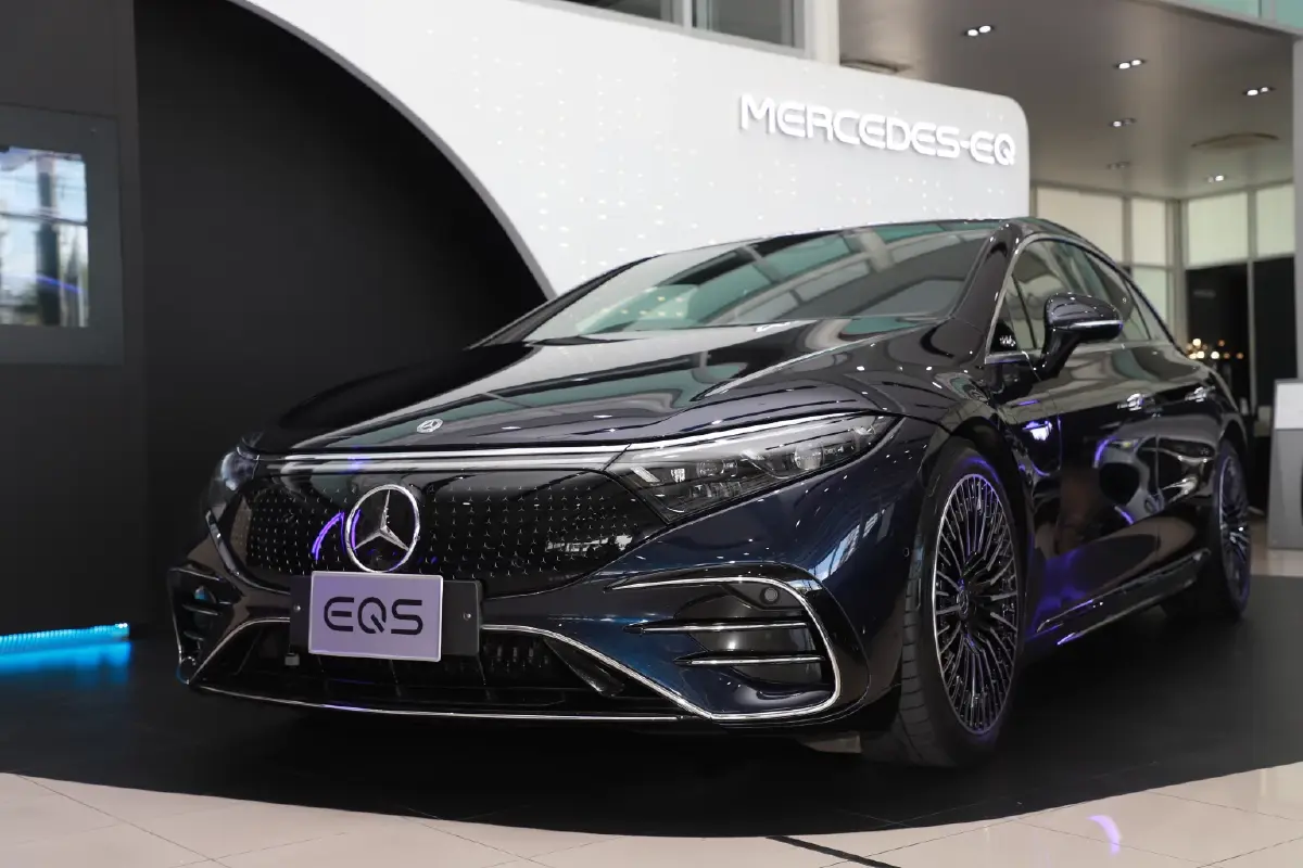 เมอร์เซเดส-เบนซ์ และ เบนซ์พระราม 3 พร้อมก้าวเข้าสู่โลกอนาคตไปกับรถยนต์พลังงานไฟฟ้า Mercedes EQS