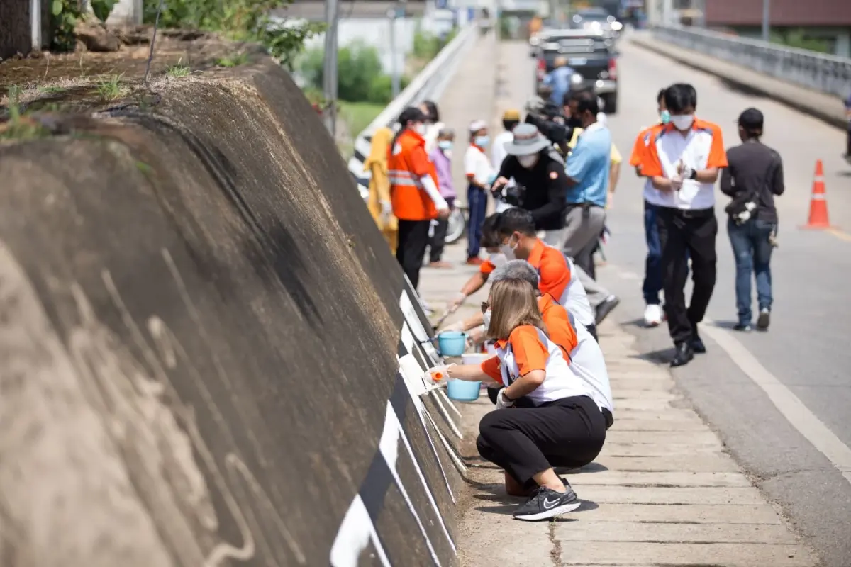 ธนชาตประกันภัย ลุยแก้ปัญหา 4 จุดเสี่ยง ถนนชุมชนเทศบาลแม่สะเรียง จ.แม่ฮ่องสอน
