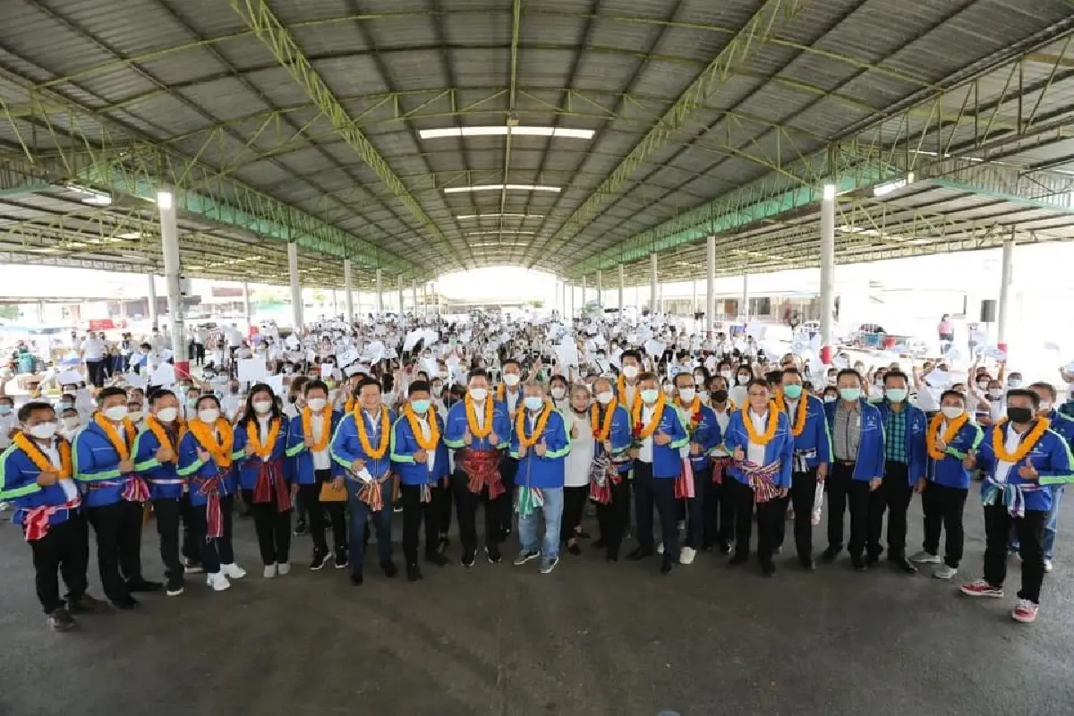 “อุตตม”เปิดตัวผู้สมัคร ส.ส.อุดรฯ มั่นใจเครือข่ายสร้างอนาคตไทยกำเนิดแล้ว