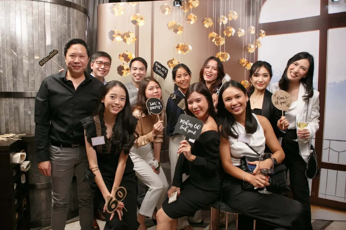 บริษัทเอกธานาเซอร์วิสเซส ฉลองครบรอบ 60 ปี กลียอง