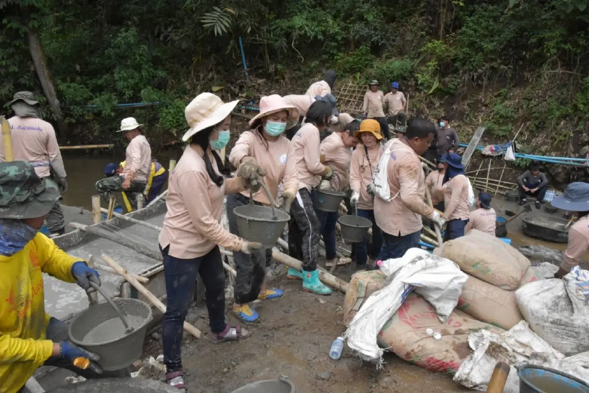 กทท. ร่วมใจสร้างและส่งมอบฝาย สานต่อโครงการ “ฅน...เก็บน้ำให้แผ่นดิน” ปีที่ 6