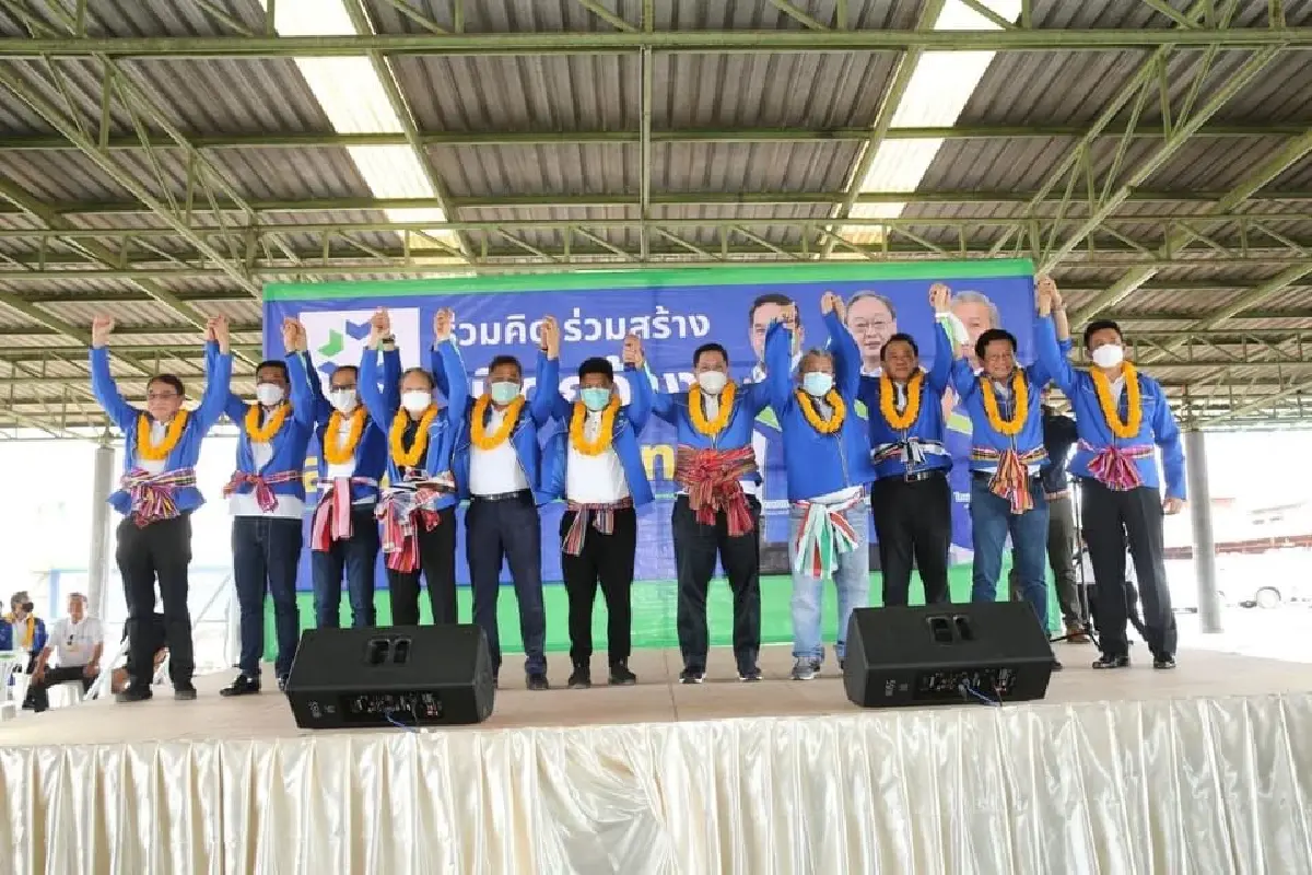 “อุตตม”เปิดตัวผู้สมัคร ส.ส.อุดรฯ มั่นใจเครือข่ายสร้างอนาคตไทยกำเนิดแล้ว