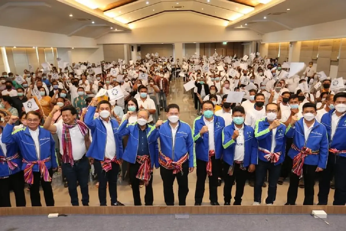 “อุตตม”เปิดตัวผู้สมัคร ส.ส.อุดรฯ มั่นใจเครือข่ายสร้างอนาคตไทยกำเนิดแล้ว