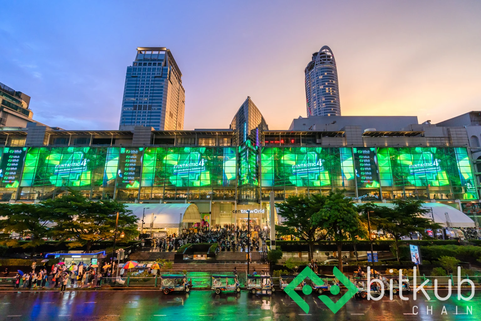 Bitkub NFT สร้างปรากฏการณ์ฉลองครบรอบบิทคับ ปีที่ 4 ผ่านจอยักษ์ใจกลางเมือง