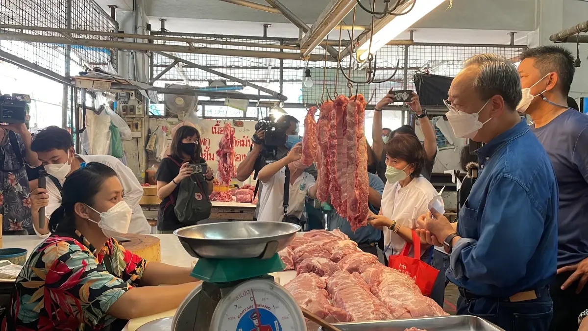 สนธิรัตน์ บุกตลาดบางเขน ฟังปัญหาของแพง จี้รัฐทำงานเขิงรุก แก้ที่ต้นตอ