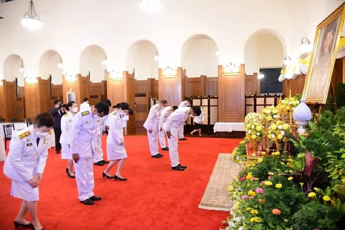 กทม. ร่วมพิธีเฉลิมพระเกียรติพระบาทสมเด็จพระเจ้าอยู่หัว เนื่องในโอกาสวันเฉลิมพระชนมพรรษา 28 กรกฎาคม 2565
