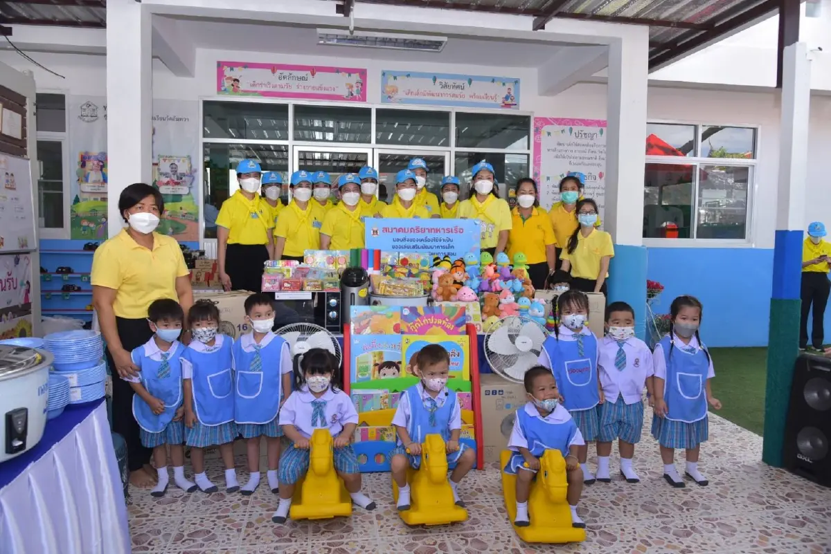 ผบ.ทร.นำกำลังพลจิตอาสาทำกิจกรรม เนื่องในวันเฉลิมพระชนมพรรษา "ในหลวง"