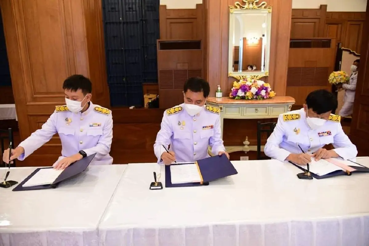 กทม. ร่วมพิธีเฉลิมพระเกียรติพระบาทสมเด็จพระเจ้าอยู่หัว เนื่องในโอกาสวันเฉลิมพระชนมพรรษา 28 กรกฎาคม 2565
