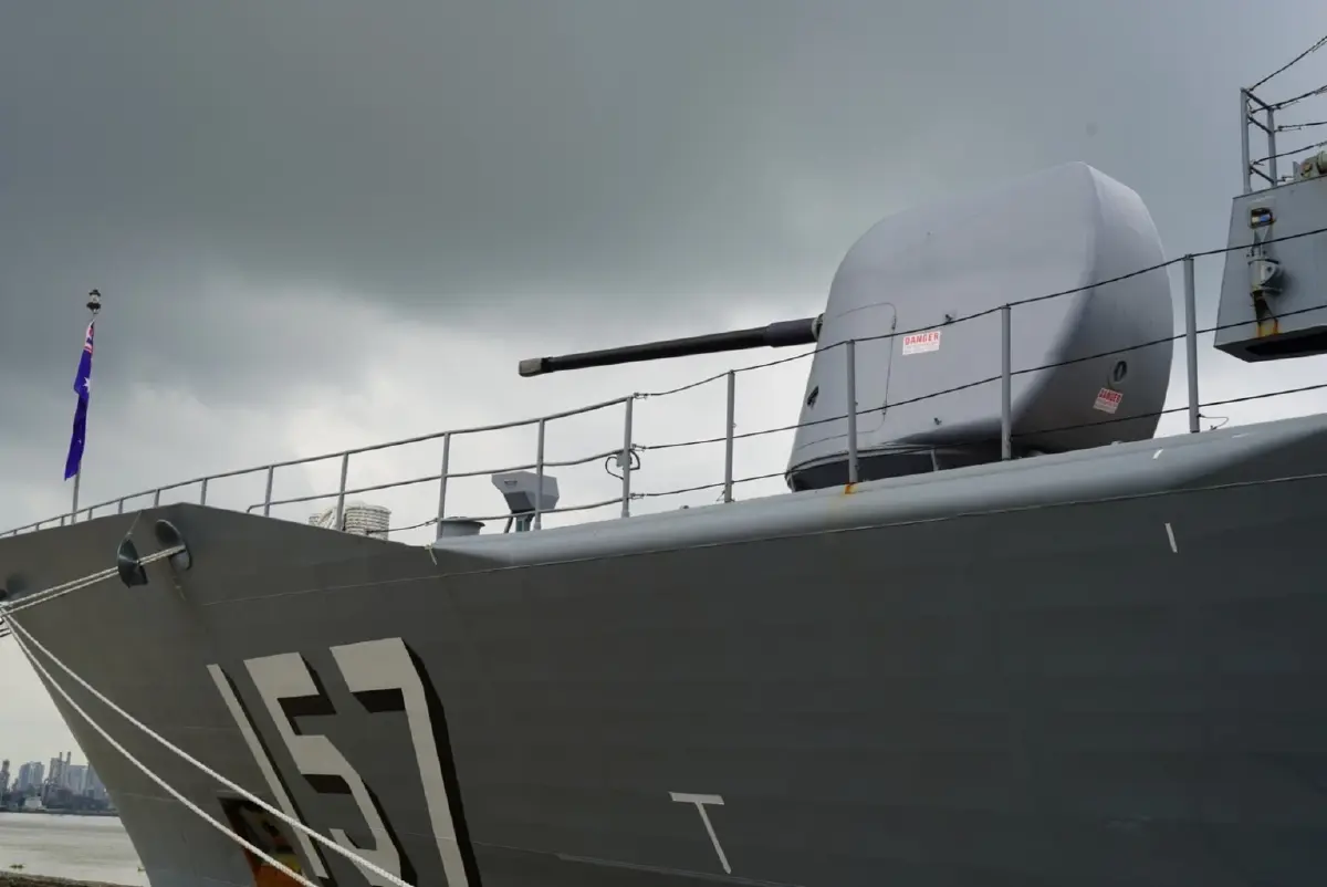 World Pulse: ชมเรือหลวงเพิร์ธที่ 3   กับตำนานแมว 9 ชีวิต