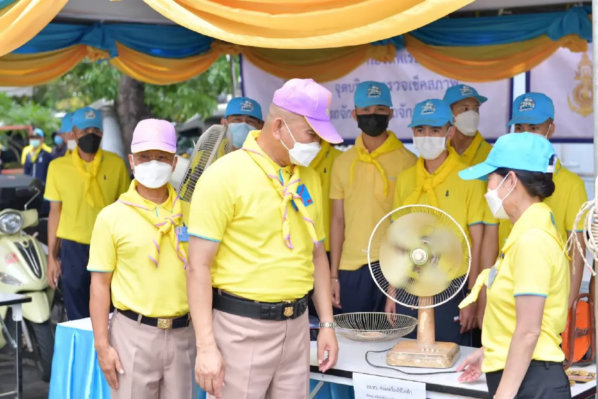 ผบ.ทร. ทำกิจกรรมจิตอาสา เนื่องในวันเฉลิมพระชนมพรรษา "พระพันปีหลวง"