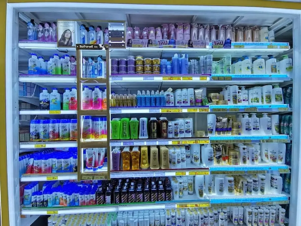 ผู้บริโภครัดเข็มขัด รัฐไร้เงินอัดฉีดสู่ระบบ สินค้าจำเป็นฝืดแรงกว่าปี 64