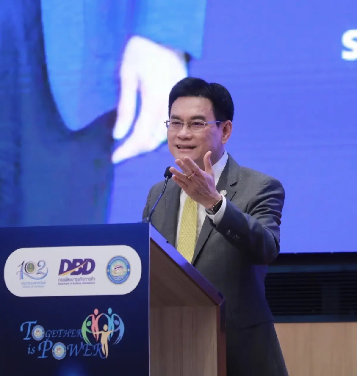 รัฐหนุน เอกชนนำ “จุรินทร์” โชว์วิชั่น “ทำได้ไวทำได้จริง” สร้างความมั่นใจเอกชน