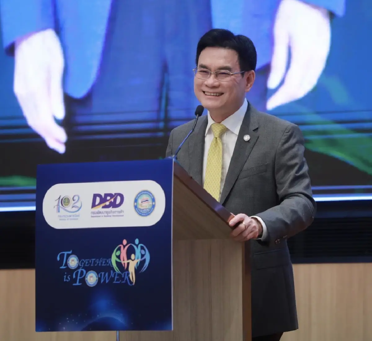 รัฐหนุน เอกชนนำ “จุรินทร์” โชว์วิชั่น “ทำได้ไวทำได้จริง” สร้างความมั่นใจเอกชน