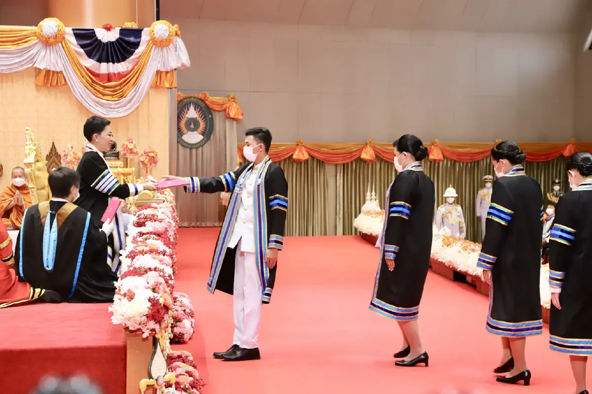 เจ้าฟ้าพัชรกิติยาภาฯ เสด็จแทนพระองค์ พระราชทานปริญญาบัตรแก่ผู้สำเร็จการศึกษา มรภ.เขตภาคกลาง ปีการศึกษา 2560-2562