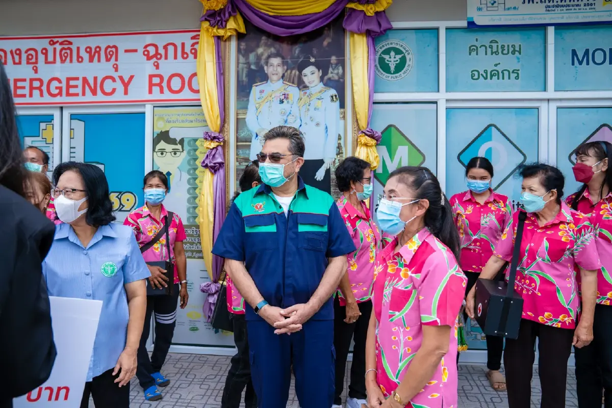 มูลนิธิคาราบาว มอบเงินสนับสนุน 1 แสนบาท สมทบทุนซื้ออุปกรณ์ทางการแพทย์