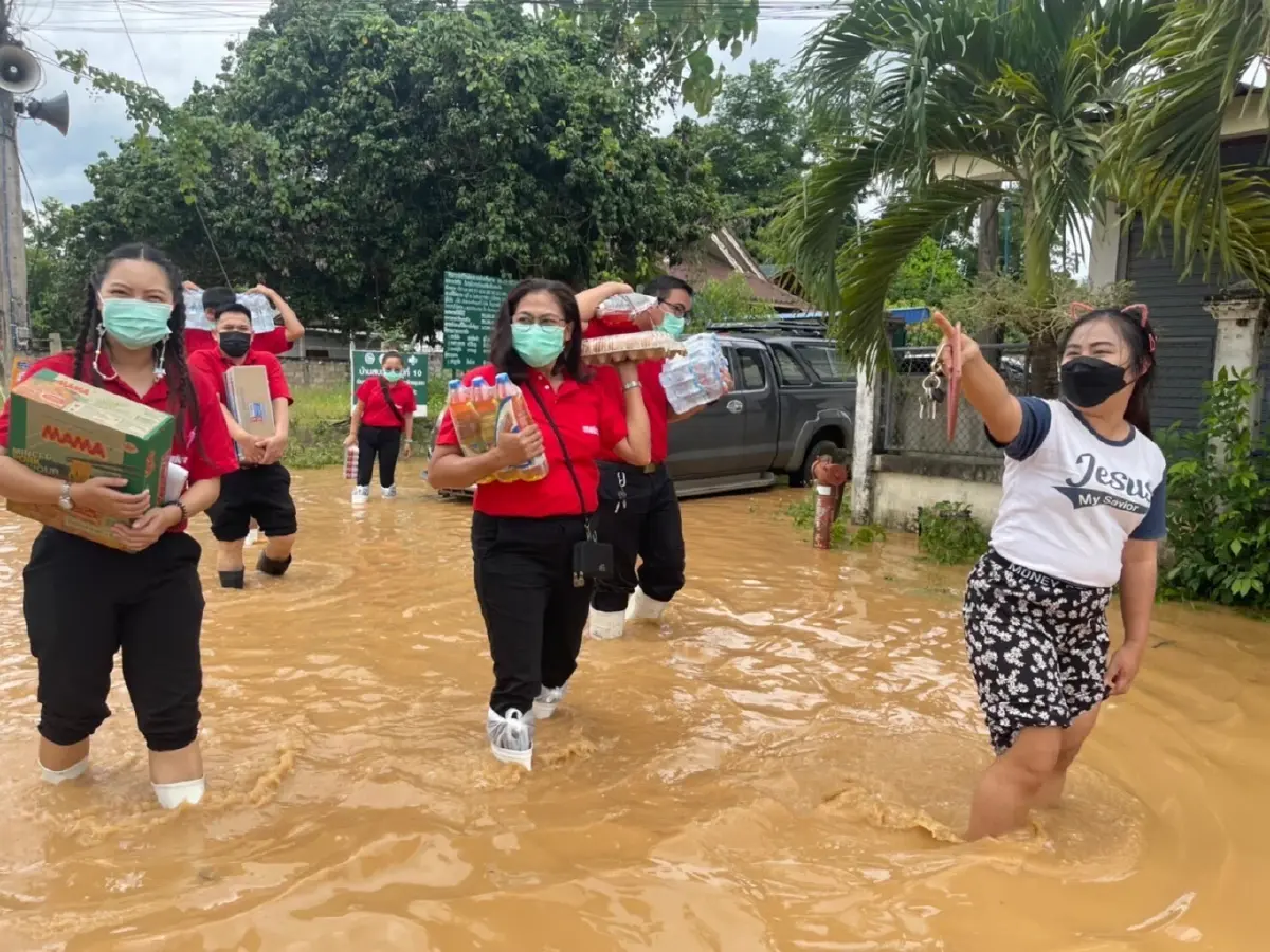 แม็คโคร ร่วมมือภาครัฐและหน่วยงานบรรเทาสาธารณภัย ช่วยเหลือผู้ประสบภัยน้ำท่วม