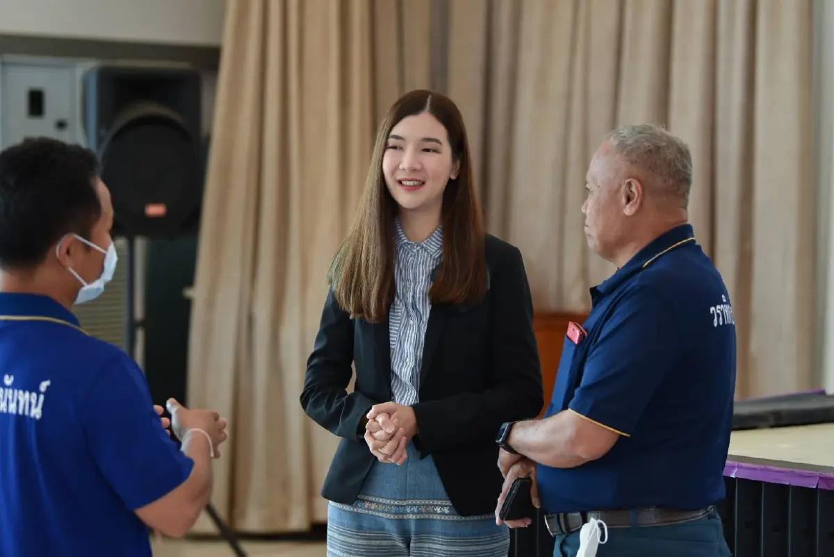 “เพื่อชาติ” สลัดพรรคอะไหล่  “มาดามฮาย”รุ่นใหม่รีแบรนด์