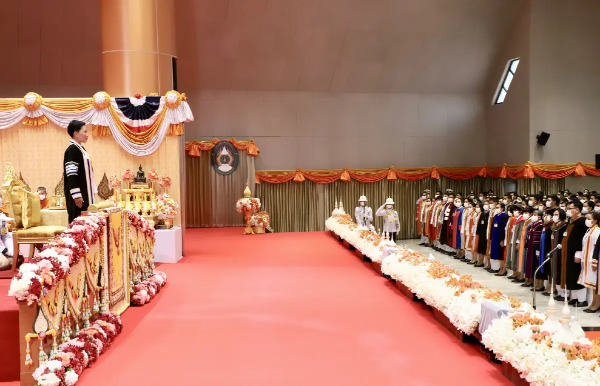 เจ้าฟ้าพัชรกิติยาภาฯ เสด็จแทนพระองค์ พระราชทานปริญญาบัตรแก่ผู้สำเร็จการศึกษา มรภ.เขตภาคกลาง ปีการศึกษา 2560-2562