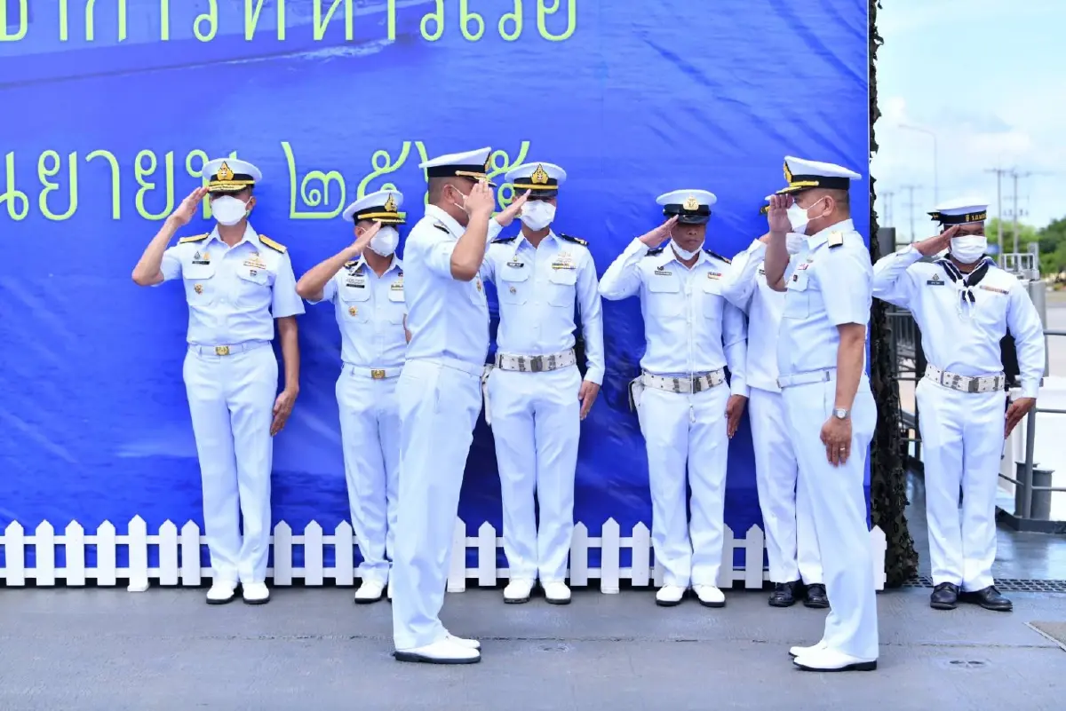 "ผบ.ทร."อำลาหน่วยกองทัพเรือ ฝาก "กำลังพล" สามัคคี-ซื่อสัตย์-สุจริต