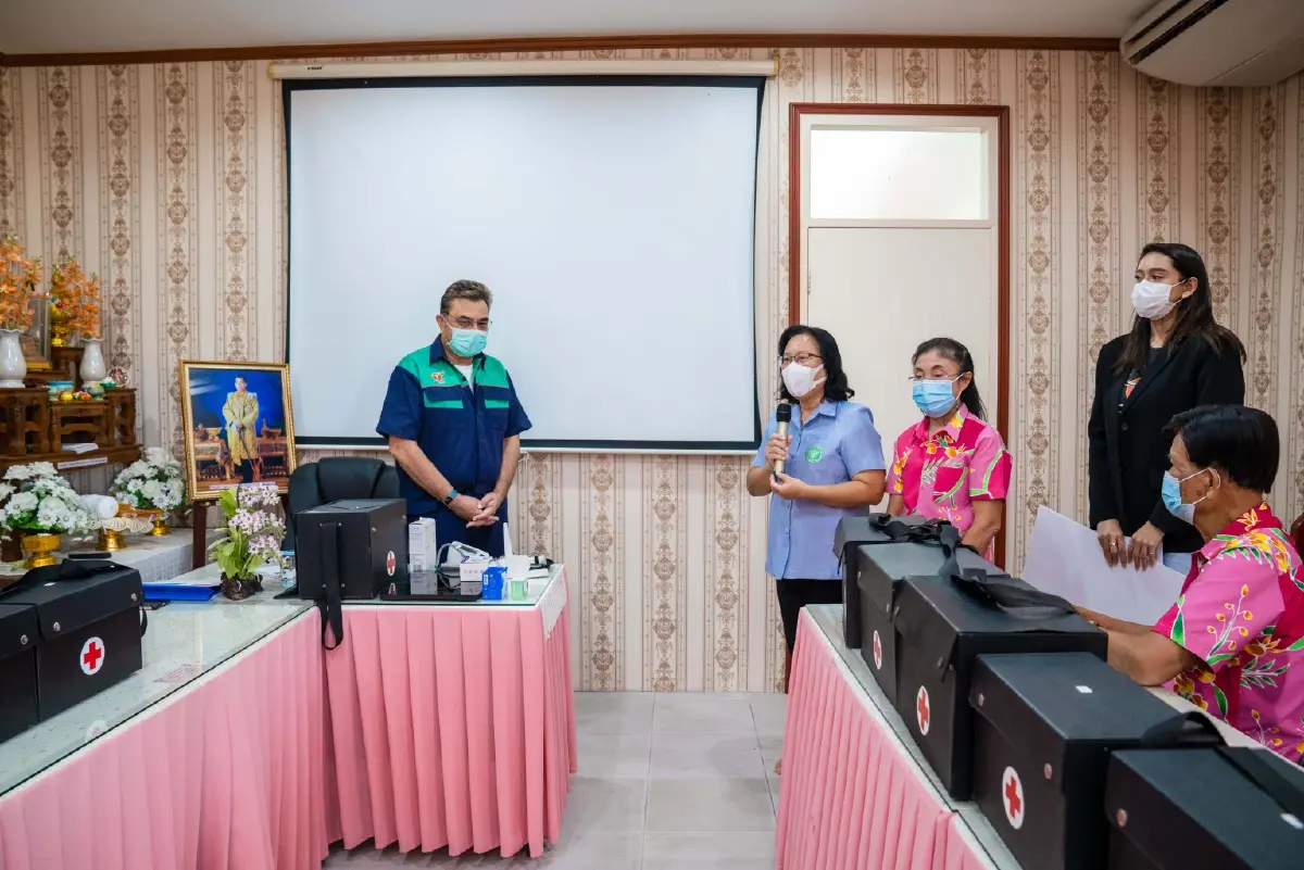 มูลนิธิคาราบาว มอบเงินสนับสนุน 1 แสนบาท สมทบทุนซื้ออุปกรณ์ทางการแพทย์