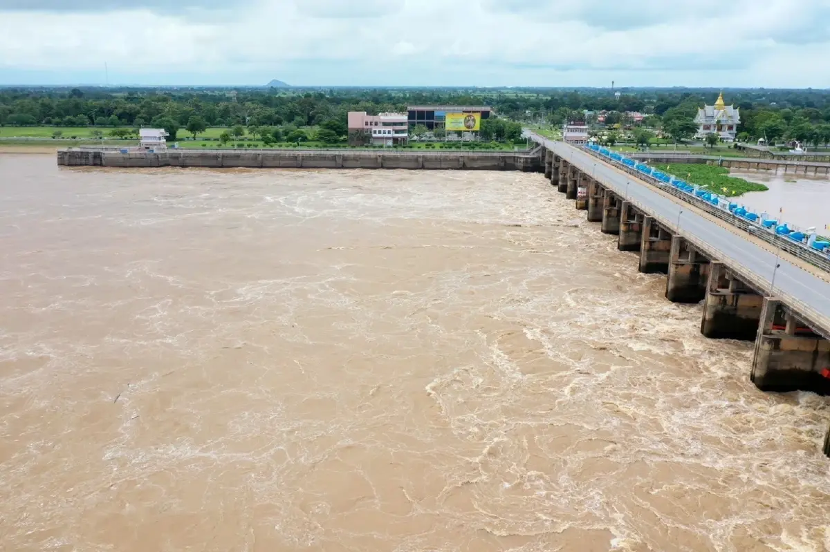 ส่อง “พายุโนรู”ทำน้ำล้นแล้ว 16 เขื่อนคาดอีก 7 วันเพิ่มอีก 15เขื่อน