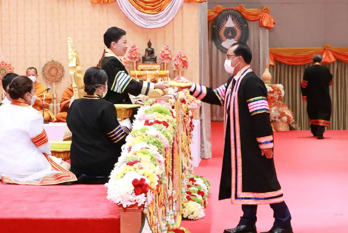โปรดเกล้าฯ เจ้าฟ้าพัชรกิติยาภาฯ เสด็จแทนพระองค์ พระราชทานปริญญาบัตรแก่บัณฑิตผู้สำเร็จการศึกษา มรภ.พระนครศรีอยุธยา